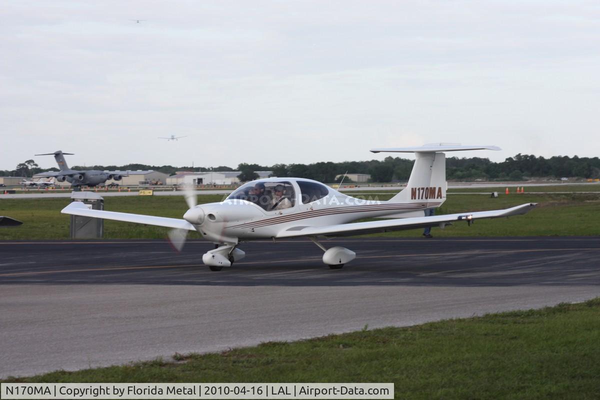 N170MA, Diamond DA-40 Diamond Star C/N 40.272, Diamond DA-40