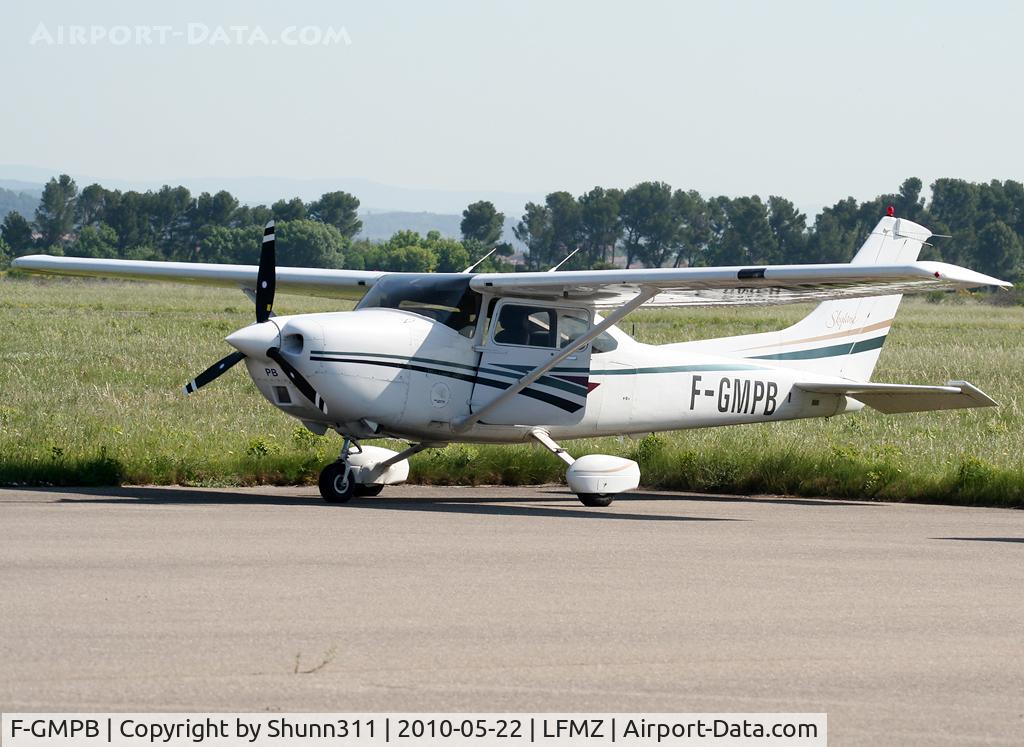 F-GMPB, 1998 Cessna 182S Skylane C/N 18280217, Parked near the control tower...