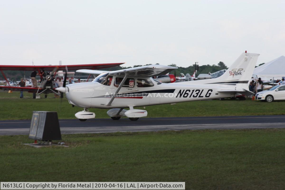 N613LG, 2002 Cessna 172S C/N 172S9252, Cessna 172S