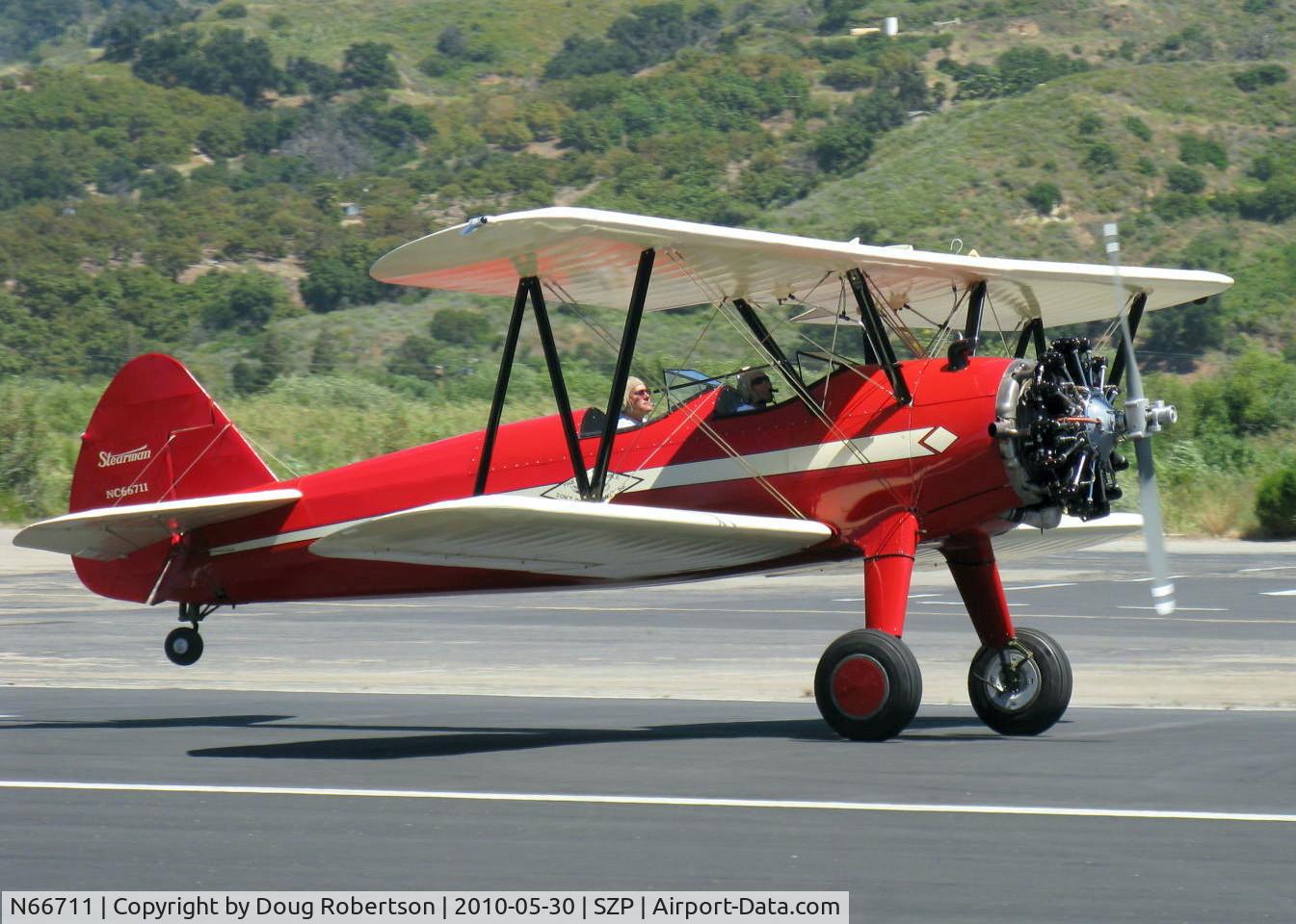 N66711, 1941 Boeing IB75A C/N 75-1675, 1941 Boeing Stearman 1B75A, Jacobs R-755B2 275 Hp, Restricted, Experimental class, landing roll Rwy 22