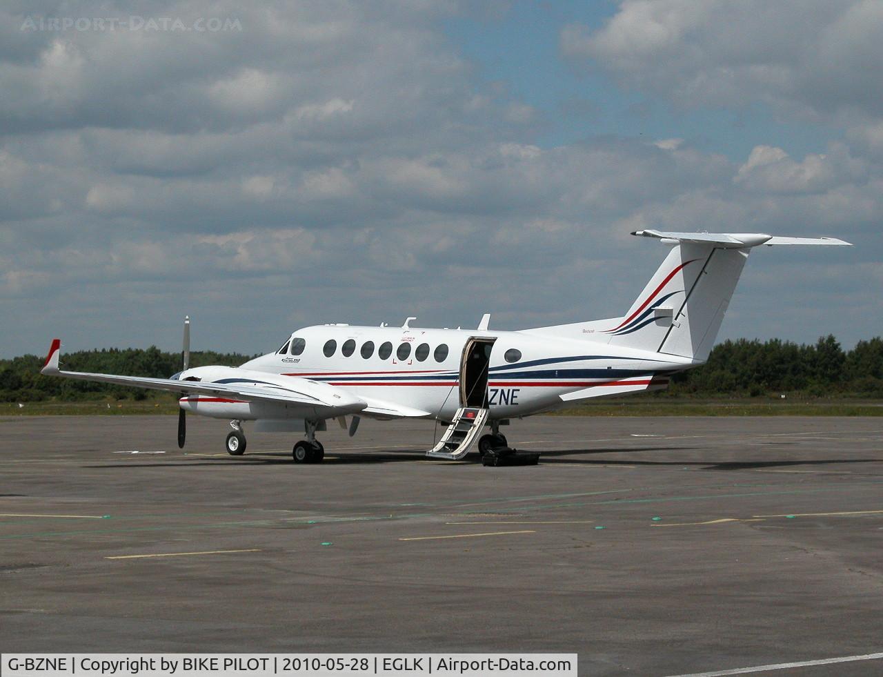 G-BZNE, 2000 Raytheon King Air 350 (B300) C/N FL-286, NOVEMBER ECHO ON THE TERMINAL APRON