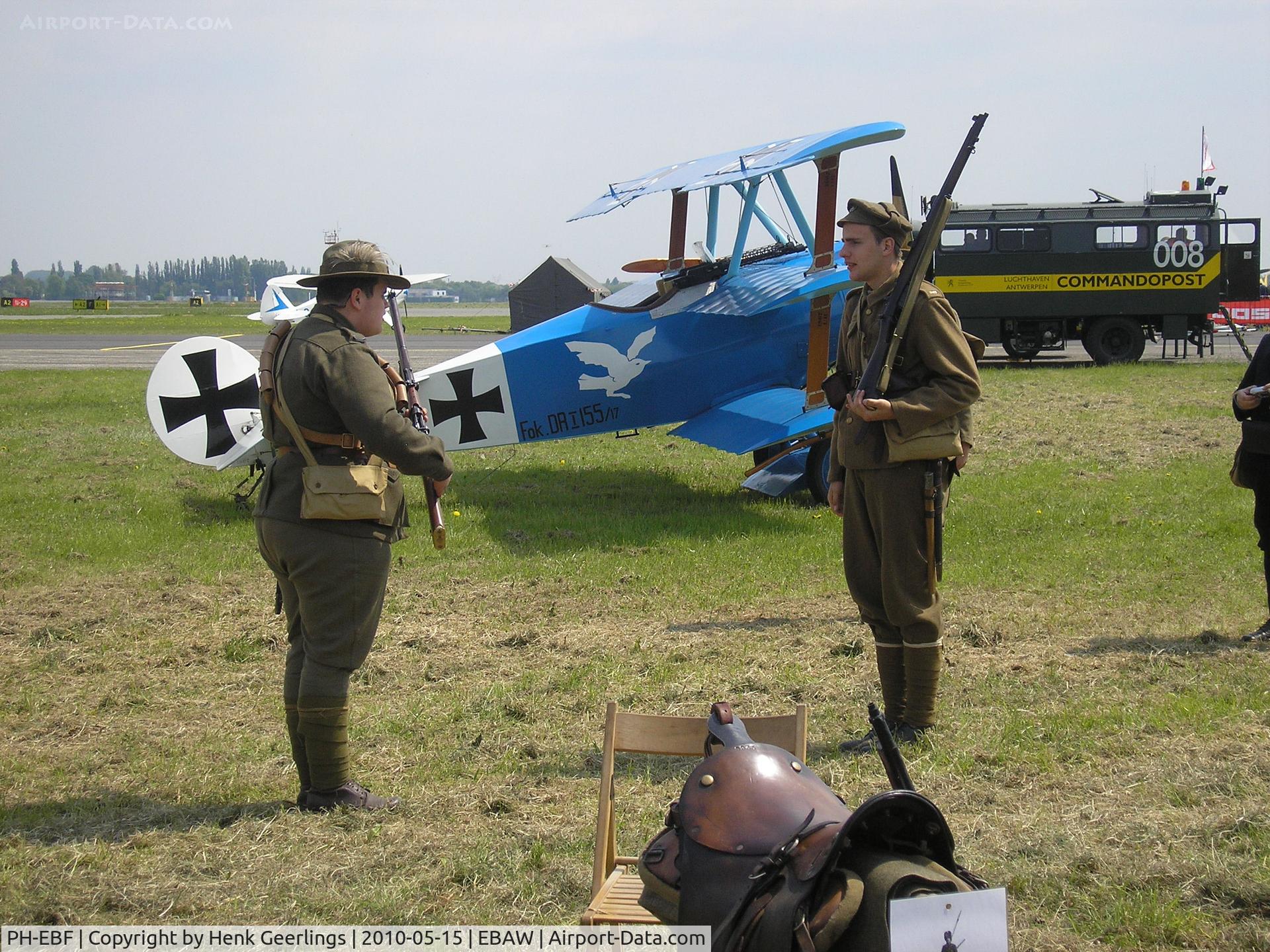 PH-EBF, Fokker Dr.1 Triplane Replica C/N 155-17, Stampe Fly In , may 2010 , Deurne.

Fokker Dr.1 with the Battleground Belgium Historic Group