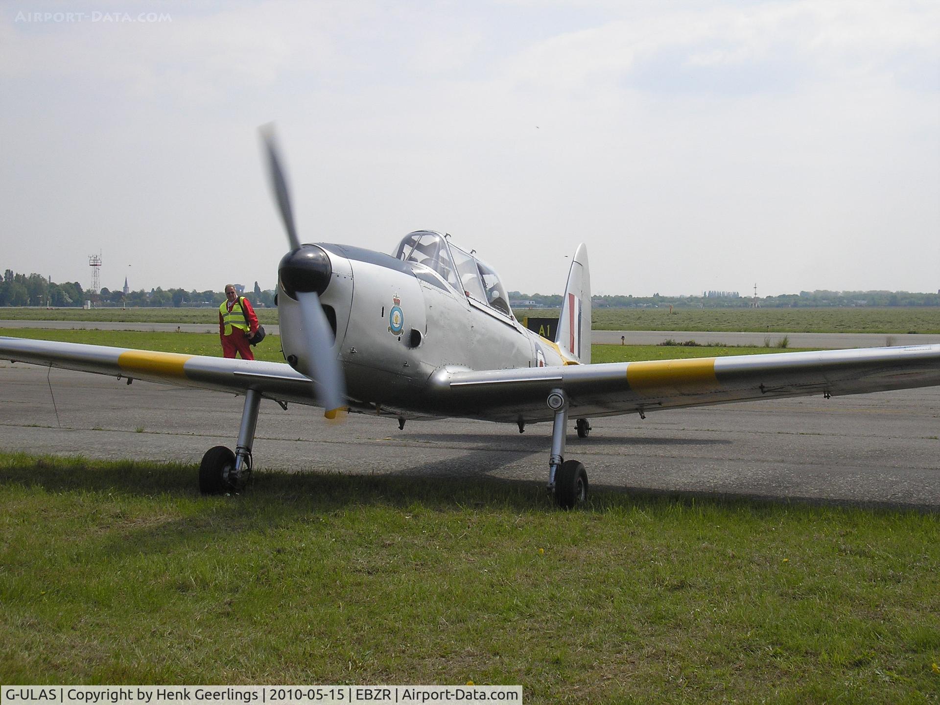 G-ULAS, 1952 De Havilland DHC-1 Chipmunk T.10 C/N C1/0554,  WK517 ; Chipmunk & Cirrus Meet , May 2010