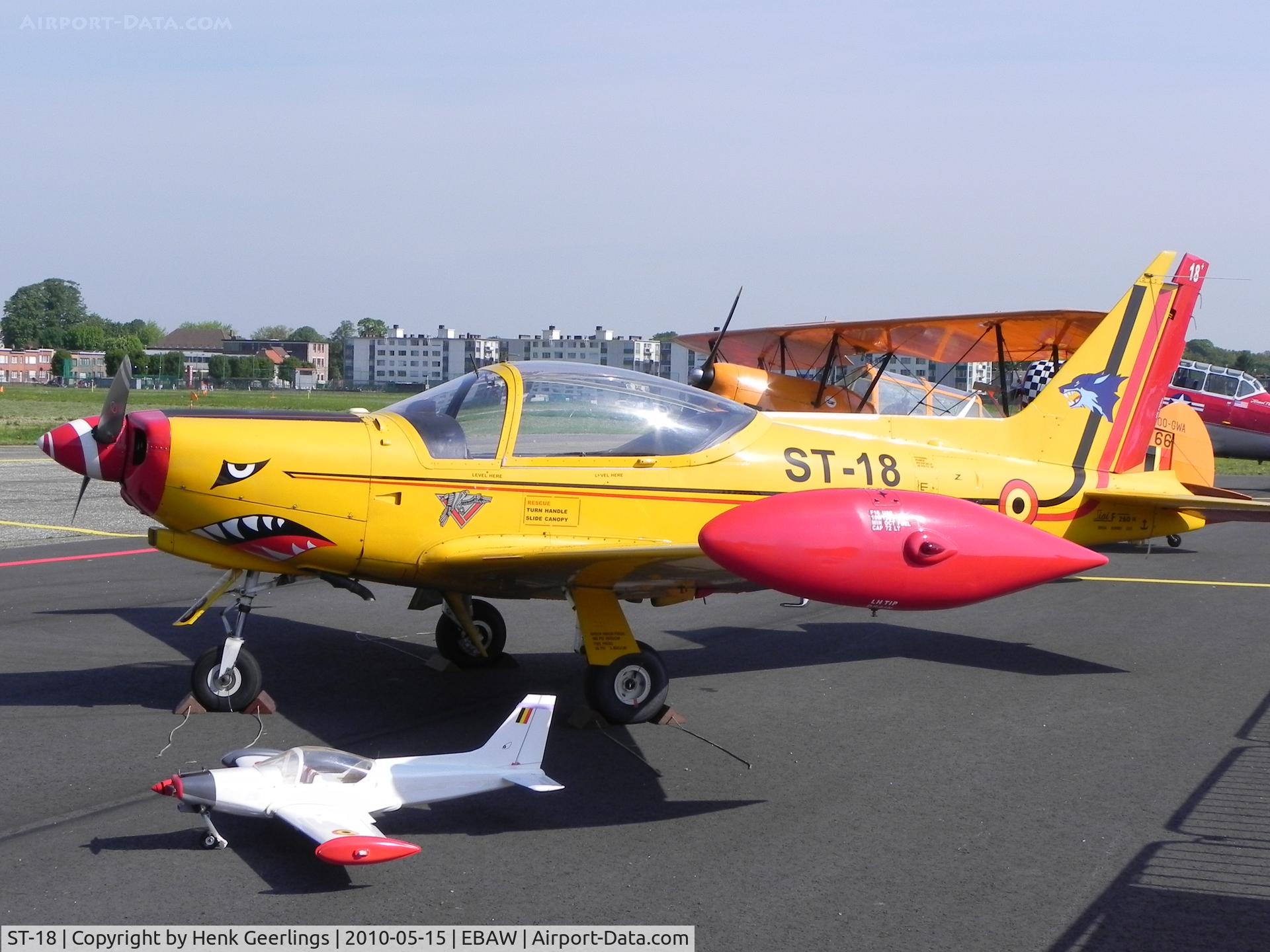 ST-18, SIAI-Marchetti SF-260M C/N 10-18, Stampe Fly In , Deurne , May 2010