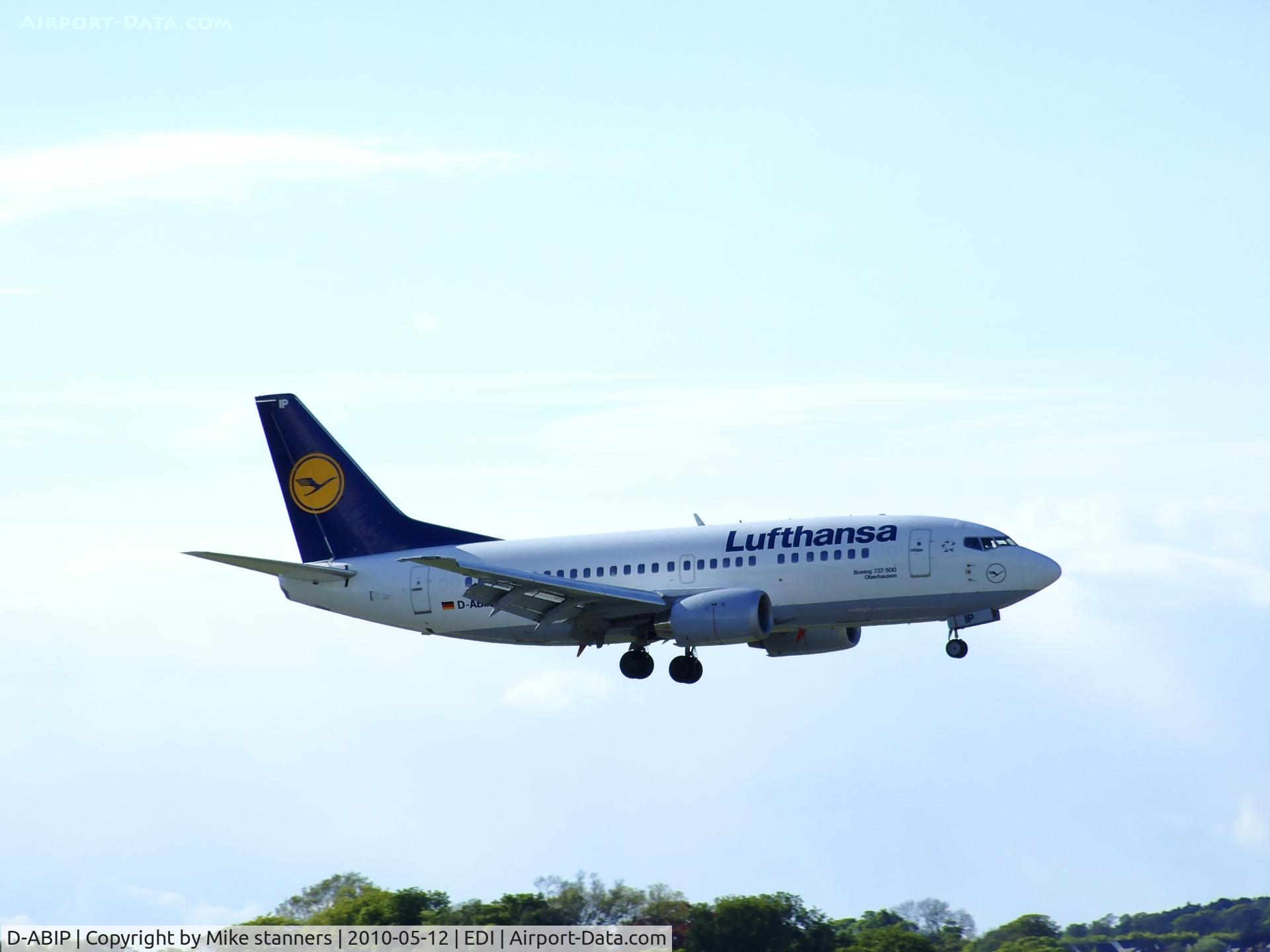 D-ABIP, 1991 Boeing 737-530 C/N 24940, Lufthansa Boeing 737-530 On finals for runway 06