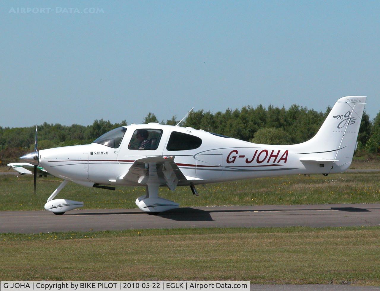 G-JOHA, 2008 Cirrus SR20 G3 GTS C/N 1968, VISITING SR20 GOING PST THE CAFE
