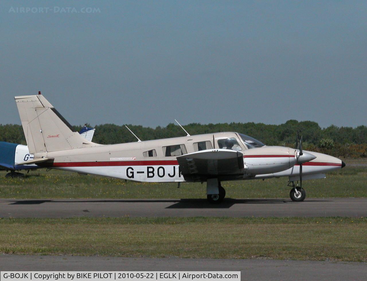 G-BOJK, 1986 Piper PA-34-220T Seneca III C/N 34-33020, RESIDENT SENECA III