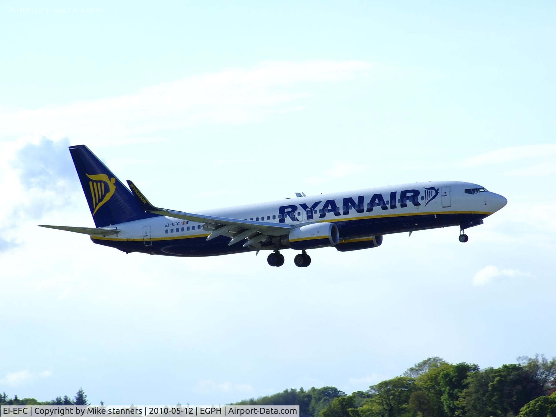 EI-EFC, 2009 Boeing 737-8AS C/N 35015, Edinburgh based Ryanair Boeing 737-8AS On finals for runway 06