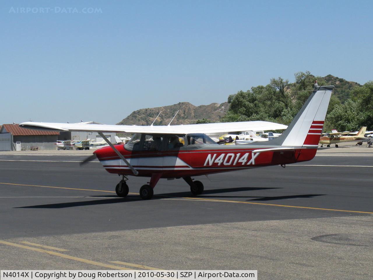 N4014X, 1969 Aero Commander 100-180 Lark Commander C/N 5114, 1969 Aero Commander 100-180 LARK COMMANDER, Lycoming O&VO-360 180 Hp, low production rarely seen aircraft, taxi