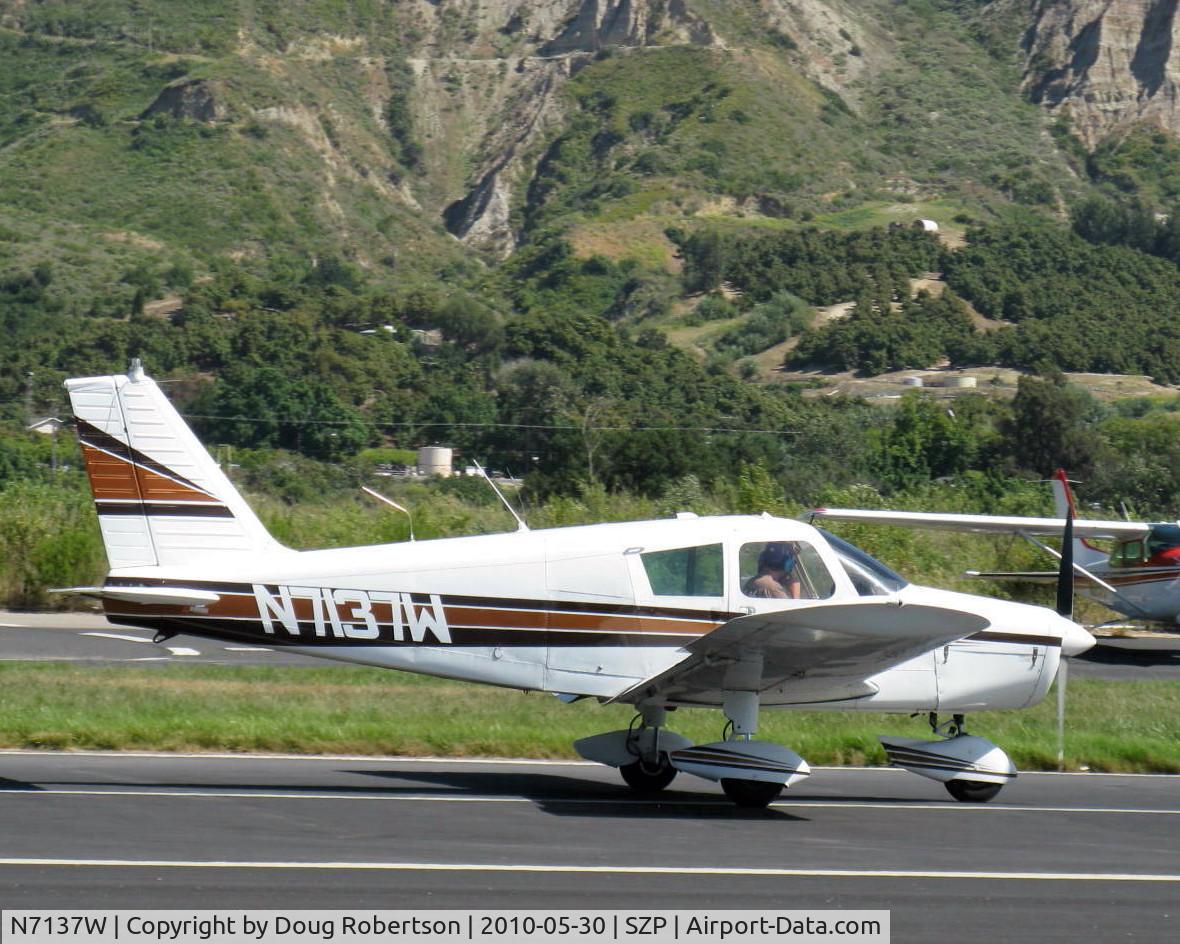 N7137W, 1962 Piper PA-28-180 C/N 28-939, 1962 Piper PA-28-180 CHEROKEE, Lycoming O&VO-360 180 Hp, takeoff roll Rwy 22