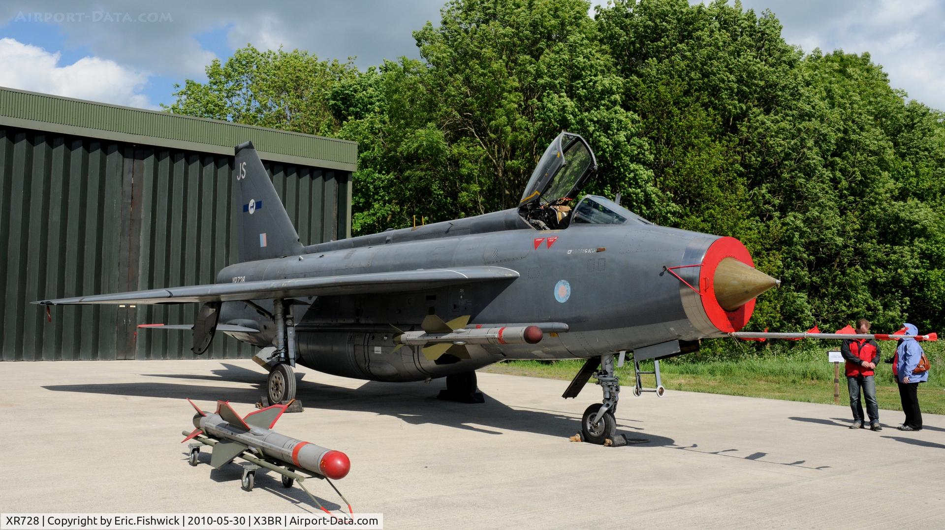 XR728, 1965 English Electric Lightning F.6 C/N 95213, XR728 at Bruntingthorpe Cold War Jets Open Day - May 2010