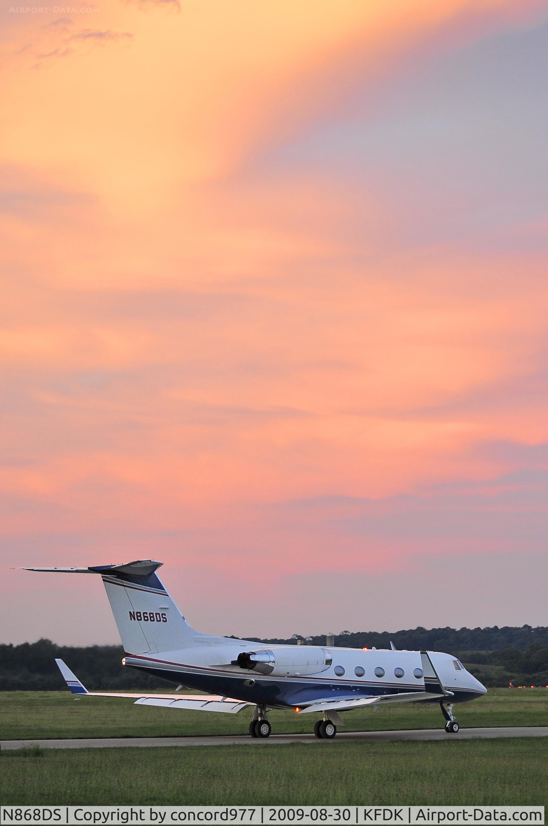 N868DS, 1973 Gulfstream Aerospace G1159B C/N 123, Seen at KFDK on 8/30/2009