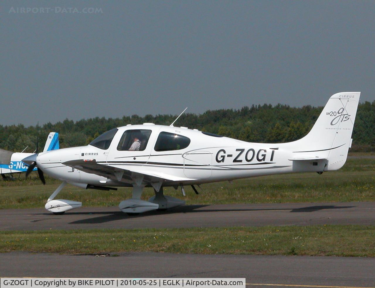 G-ZOGT, 2008 Cirrus SR20 GTS C/N 2010, VISITING SR20
