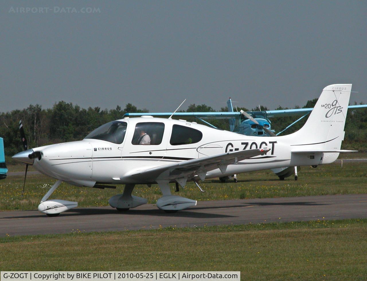 G-ZOGT, 2008 Cirrus SR20 GTS C/N 2010, VISITING SR20