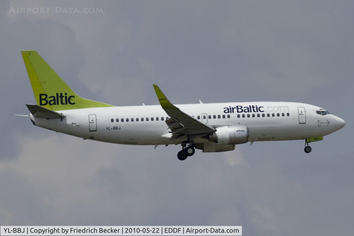 YL-BBJ, 1999 Boeing 737-33Q C/N 30333, short final RW25R