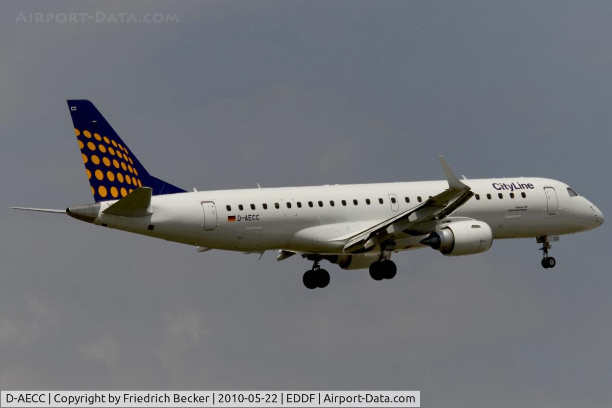 D-AECC, 2009 Embraer 190LR (ERJ-190-100LR) C/N 19000333, short final RW25R