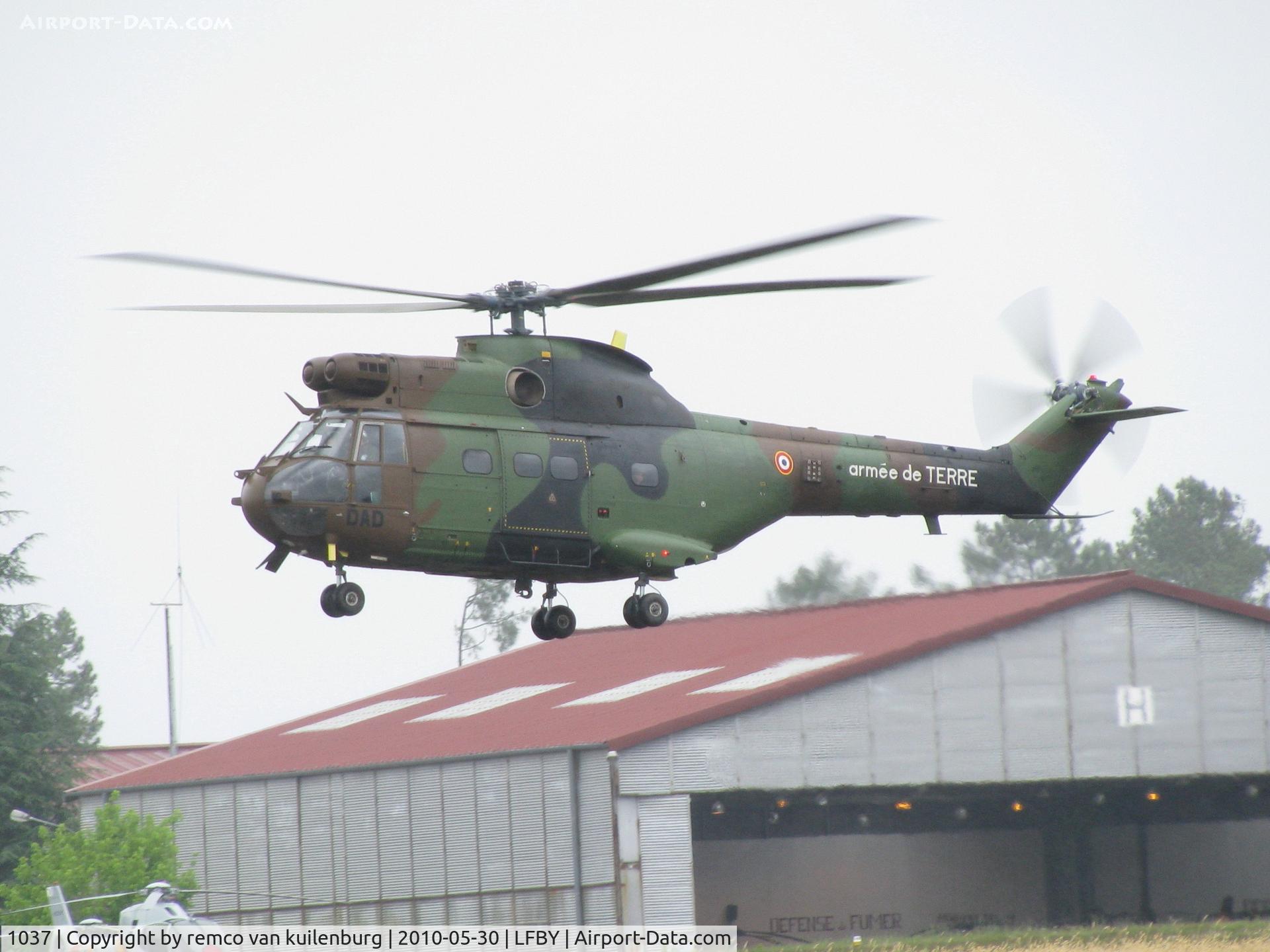1037, Aérospatiale SA-330B Puma C/N 1037, 5RHC Puma participated 29+30 May 2010 at FETE DE L'HELICOPTERE DAX