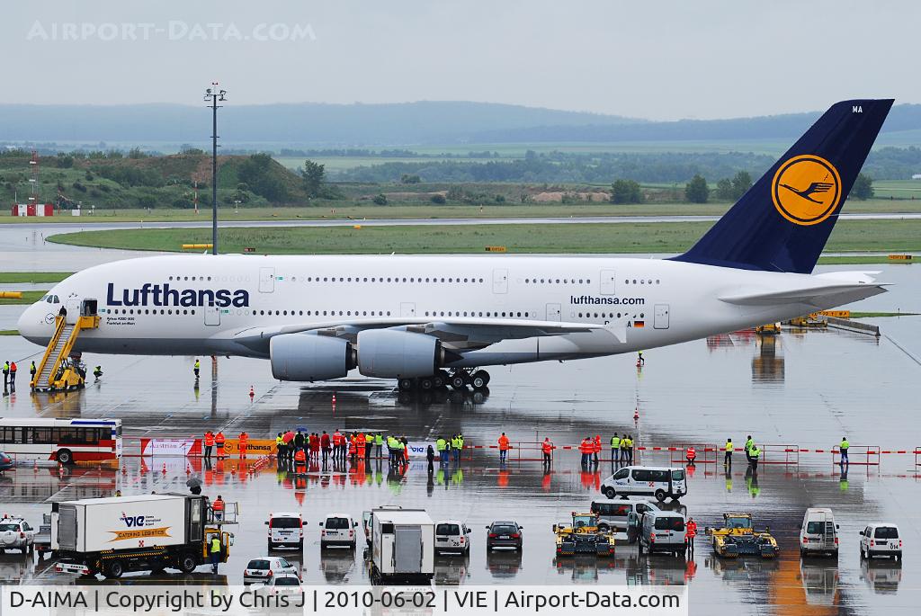 D-AIMA, 2010 Airbus A380-841 C/N 038, Pilot training from STR!