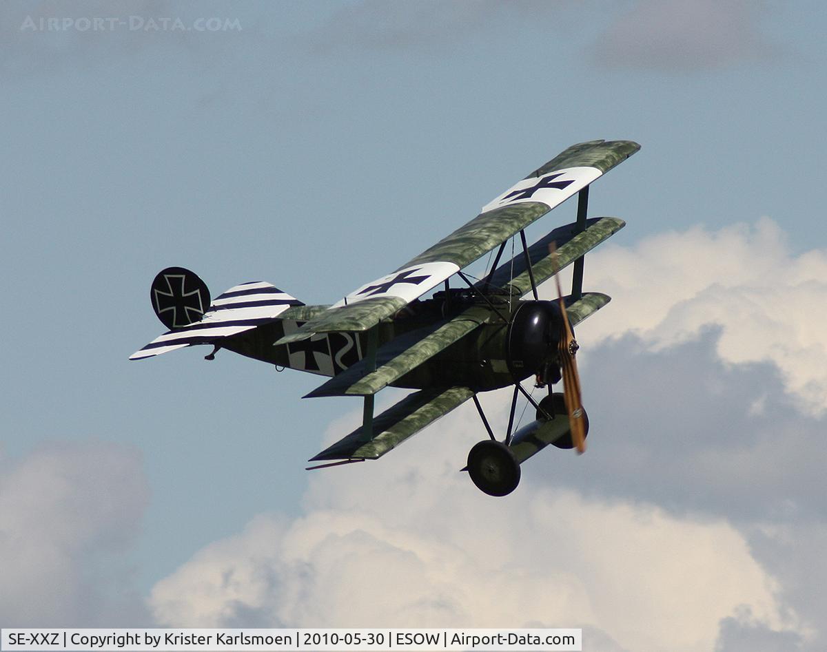 SE-XXZ, 2008 Fokker Dr.1 Triplane Replica C/N 1306, Airshow at Västerås 2010.