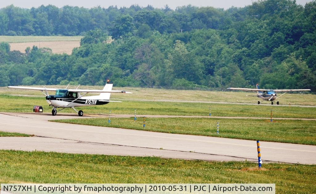 N757XH, 1977 Cessna 152 C/N 15280082, Back on the ground