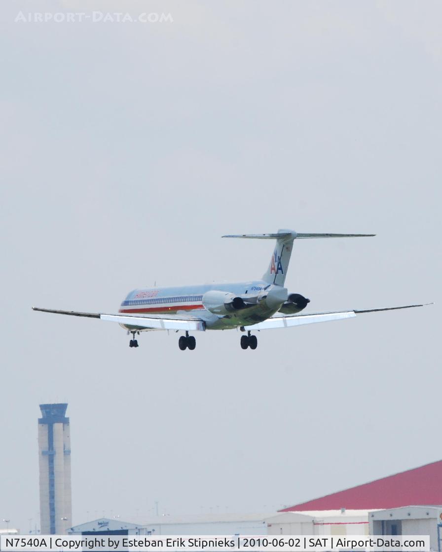 N7540A, 1990 McDonnell Douglas MD-82 (DC-9-82) C/N 49994, Over the fence SAT