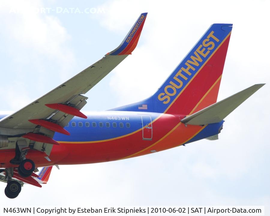 N463WN, 2004 Boeing 737-7H4 C/N 32467, back end full flap extension
