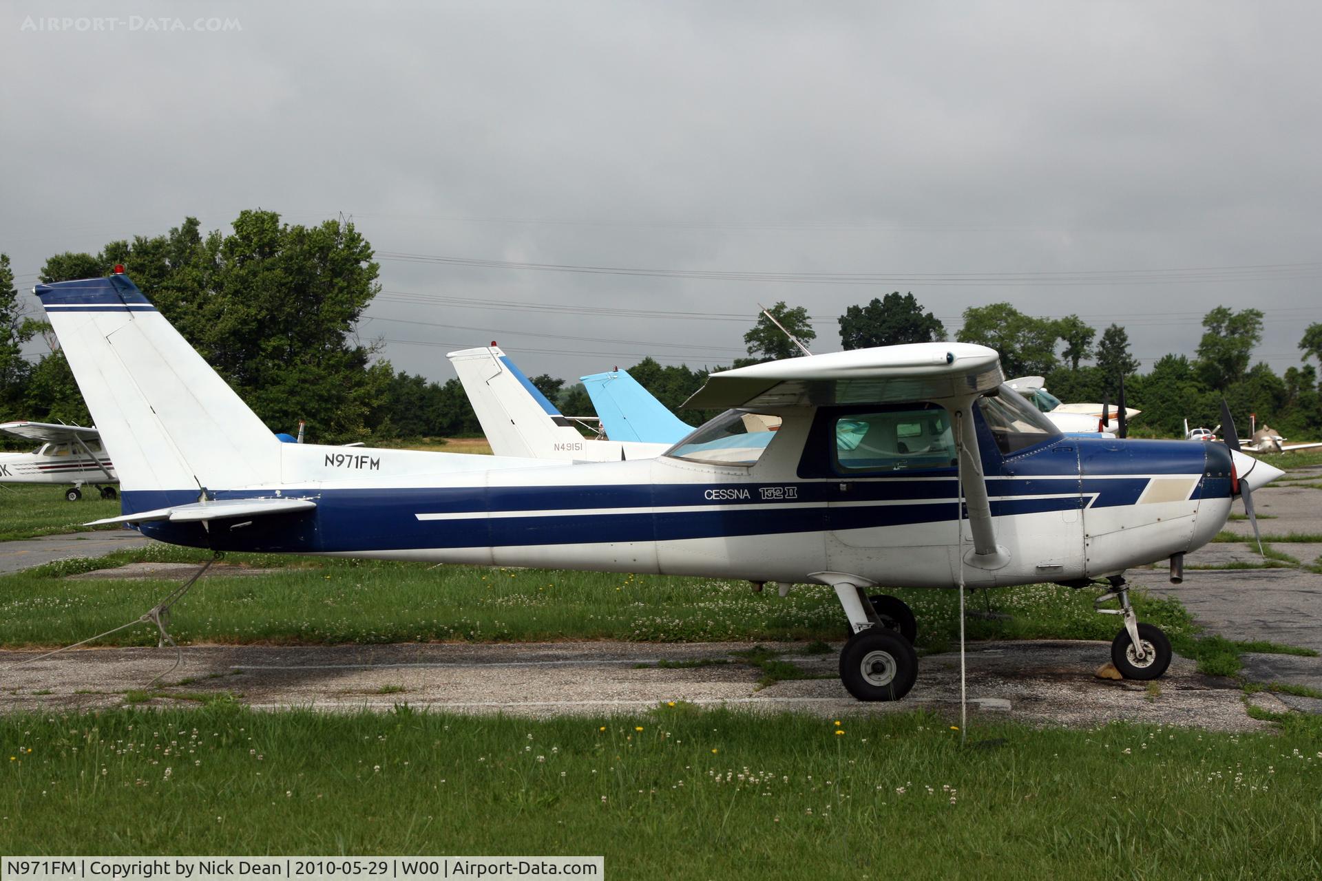 N971FM, 1977 Cessna 152 C/N 15281185, W00