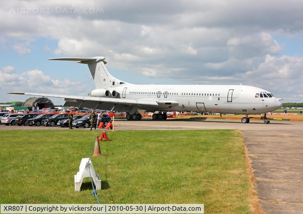 XR807, 1954 Vickers VC10 C.1 C/N 827, Former Royal Air Force 101 Squadron aircraft coded 'Q'. Awaiting the scrapman. Bruntingthorpe.