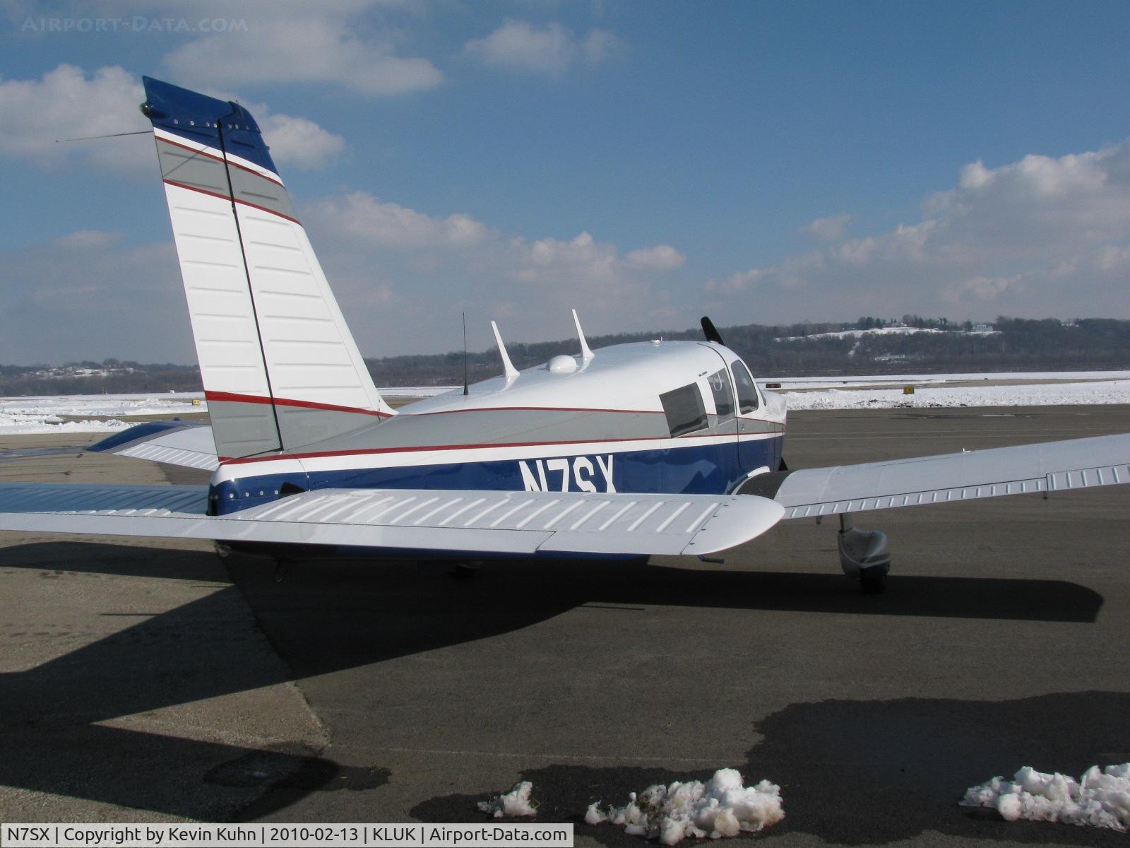 N7SX, 1966 Piper PA-32-260 Cherokee Six C/N 32-309, Cold day