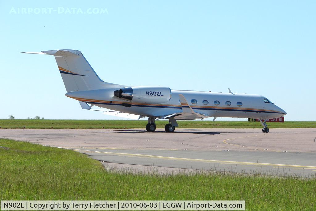 N902L, 2003 Gulfstream Aerospace G-IV (G400) C/N 1504, G400 at Luton