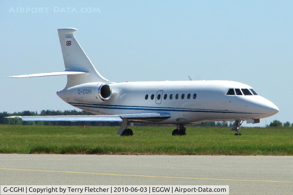 G-CGHI, 2001 Dassault Falcon 2000 C/N 163, Falcon 2000 at Luton on a hot summers day