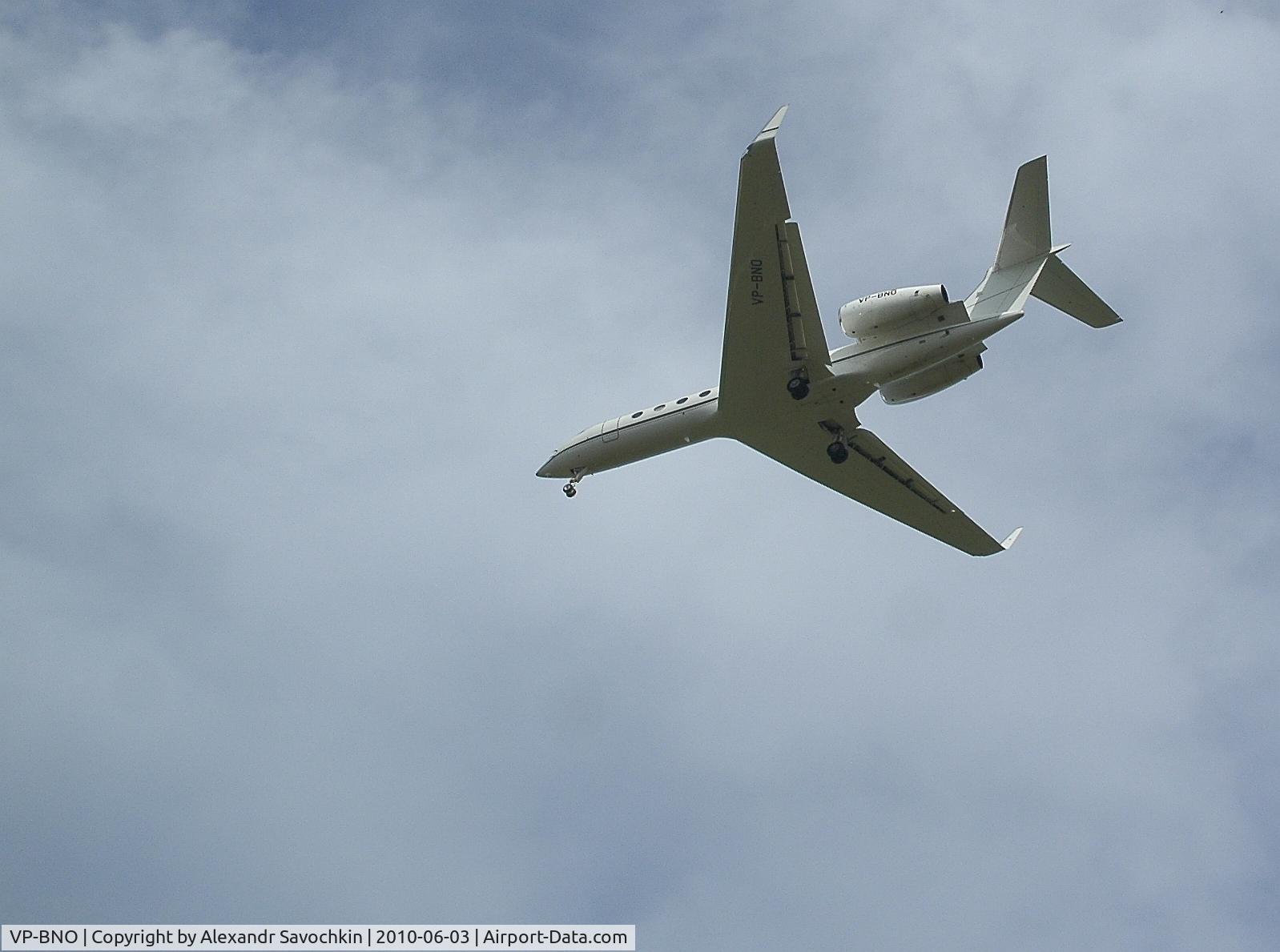 VP-BNO, 2004 Gulfstream Aerospace GV-SP (G550) C/N 5050, On final to Almaty Intl (ALA/UAAA), 03.06.2010, 09:03 AM