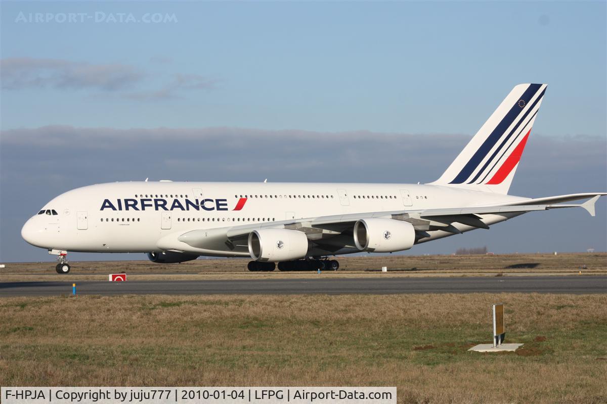 F-HPJA, 2010 Airbus A380-861 C/N 033, on taxi at CDG