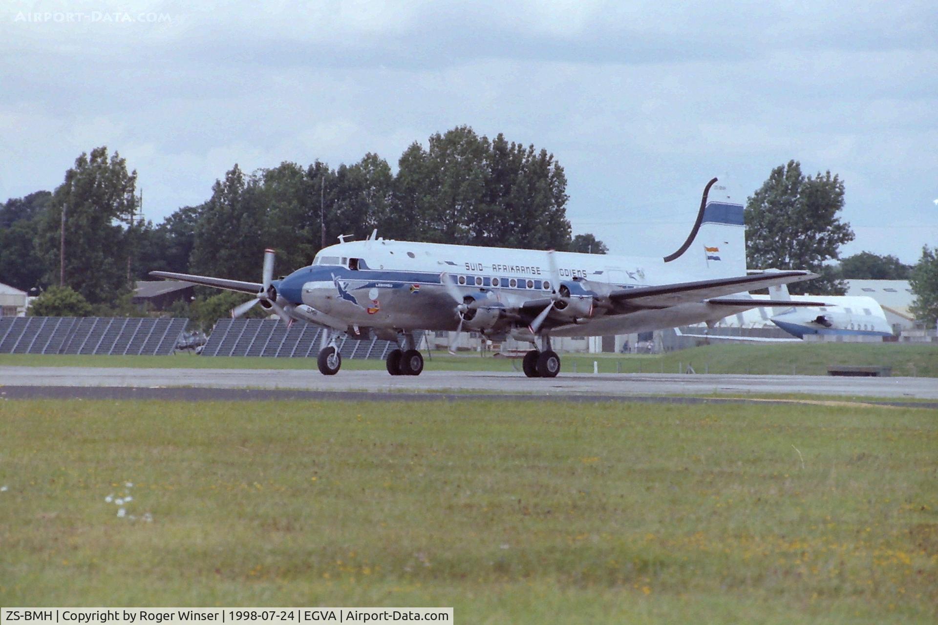 ZS-BMH, 1947 Douglas DC-4-1009 Skymaster C/N 43157, South African Airlines Historic Flight DC-4 arriving at the 1998 RIAT held at RAF Fairford