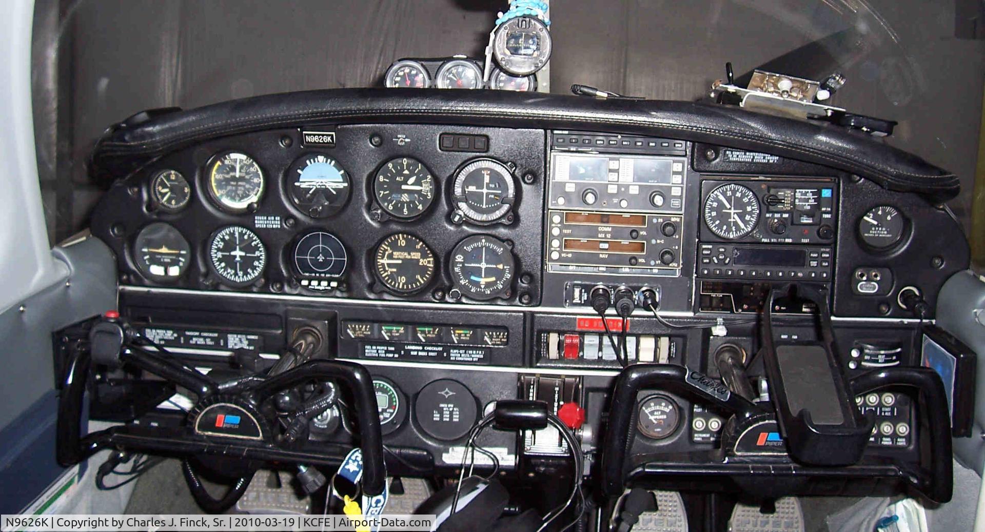 N9626K, 1976 Piper PA-28-140 C/N 28-7625186, Instrument Panel as of Mar, 2010