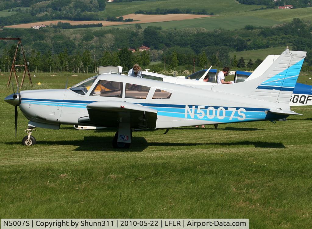 N5007S, 1970 Piper PA-28R-200 Cherokee Arrow C/N 28R-35731, Parked in the grass...