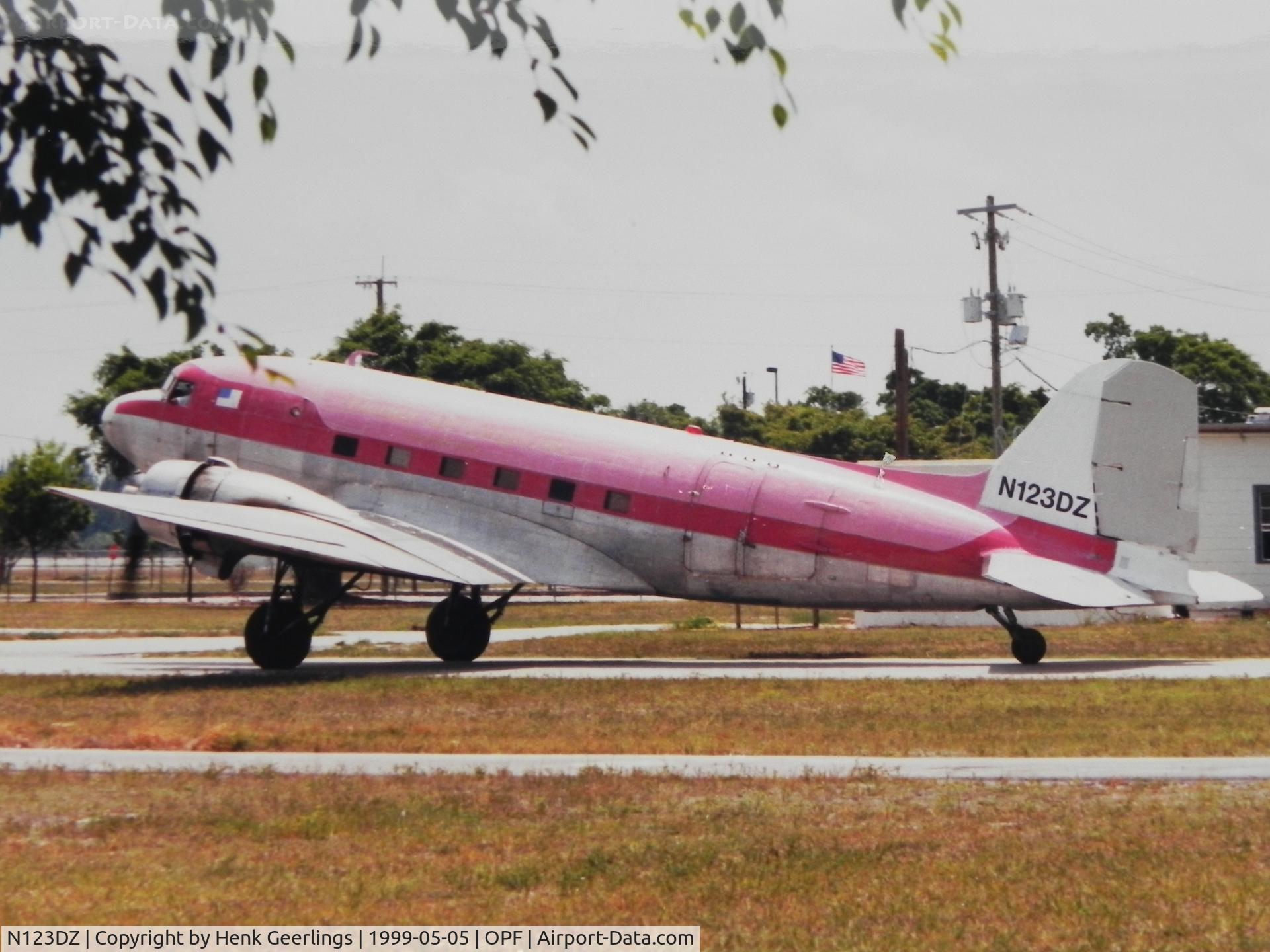 N123DZ, 1942 Douglas DC3C-S1C3G (C-47A) C/N 12004, Opa Locka ; Scan from photo I made in 1999