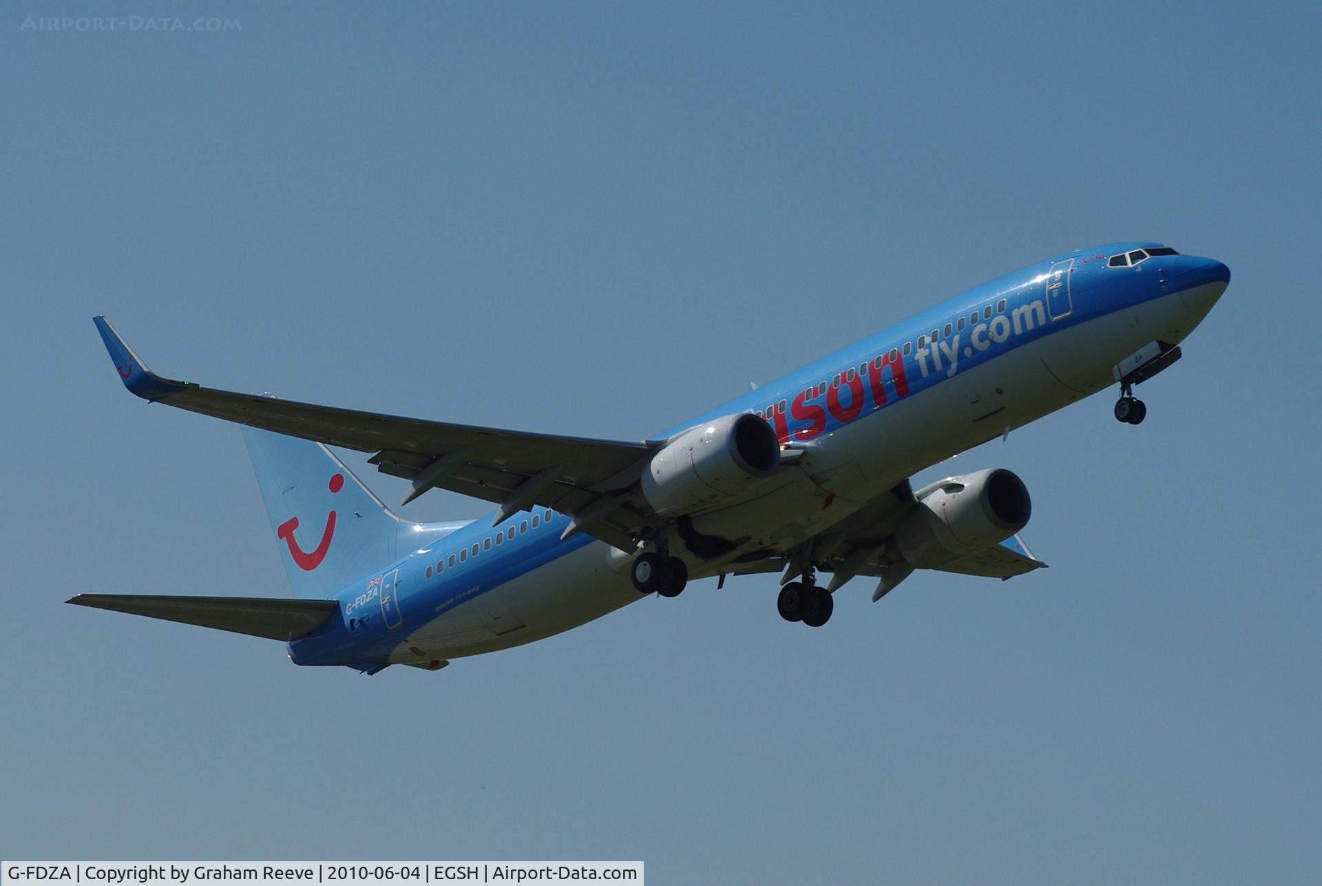 G-FDZA, 2007 Boeing 737-8K5 C/N 35134, Departing from Norwich.