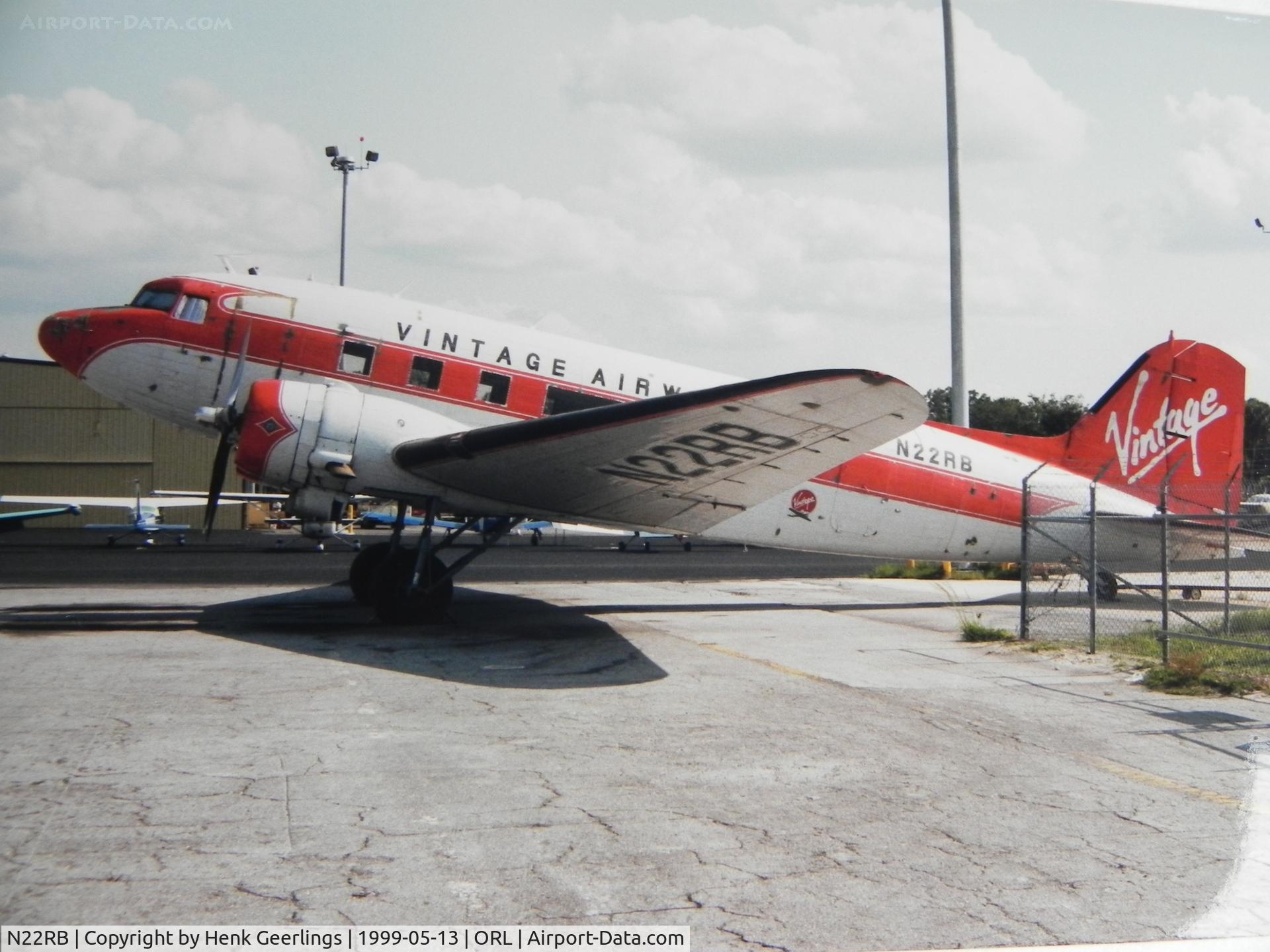N22RB, 1945 Douglas DC3A C/N 4926, Vintage Airways ; Scan from photo I made in 1999