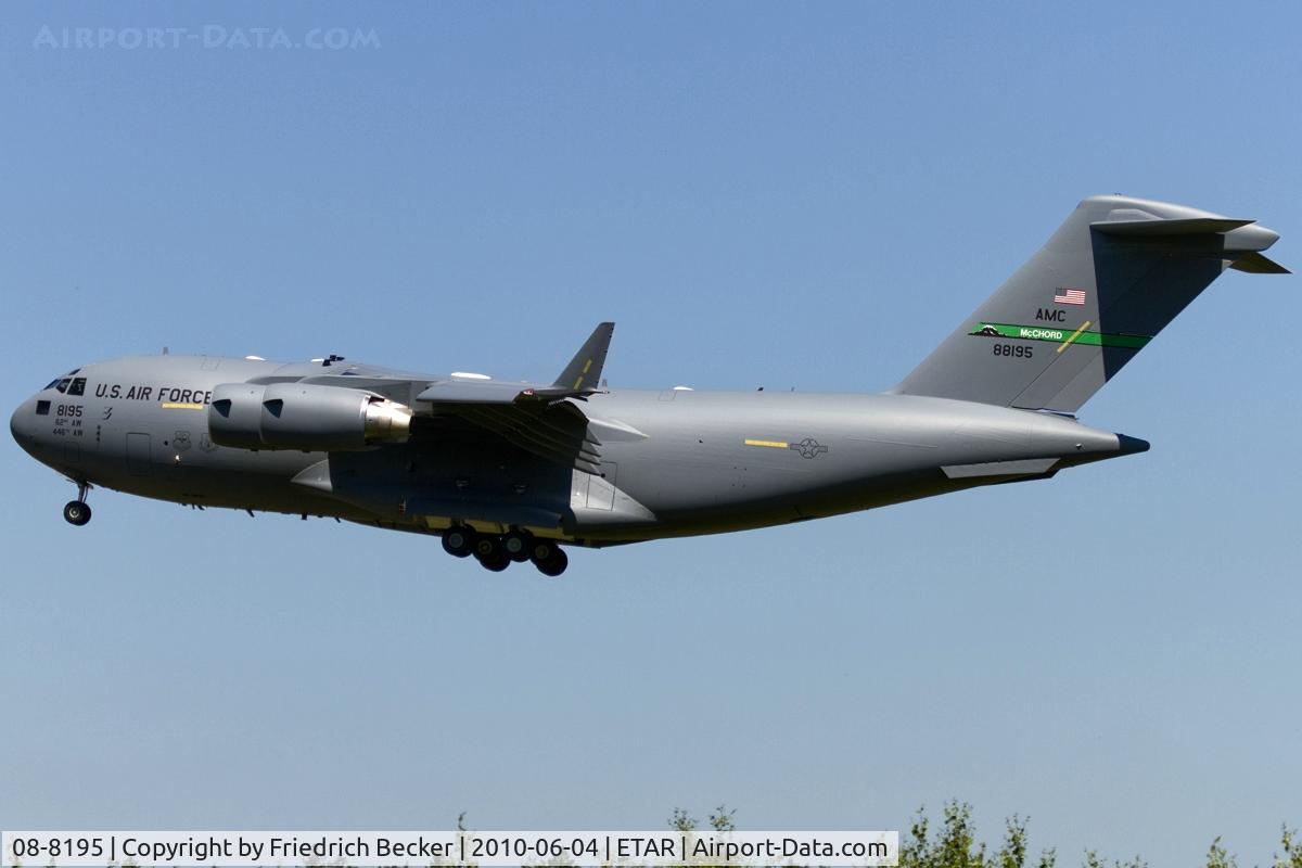08-8195, 2008 Boeing C-17A Globemaster III C/N P-195, short final RW26