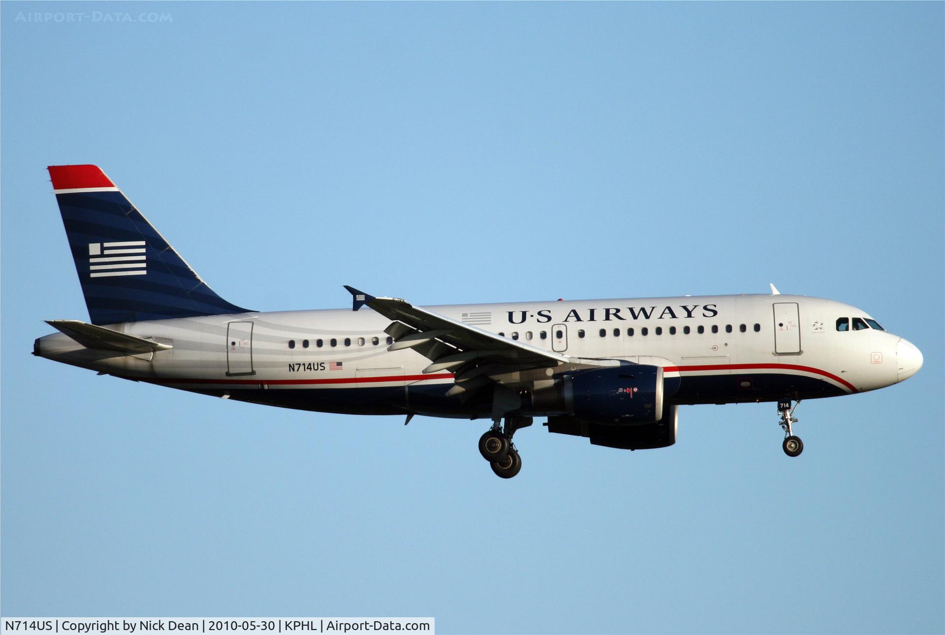 N714US, 1999 Airbus A319-112 C/N 1046, KPAE
