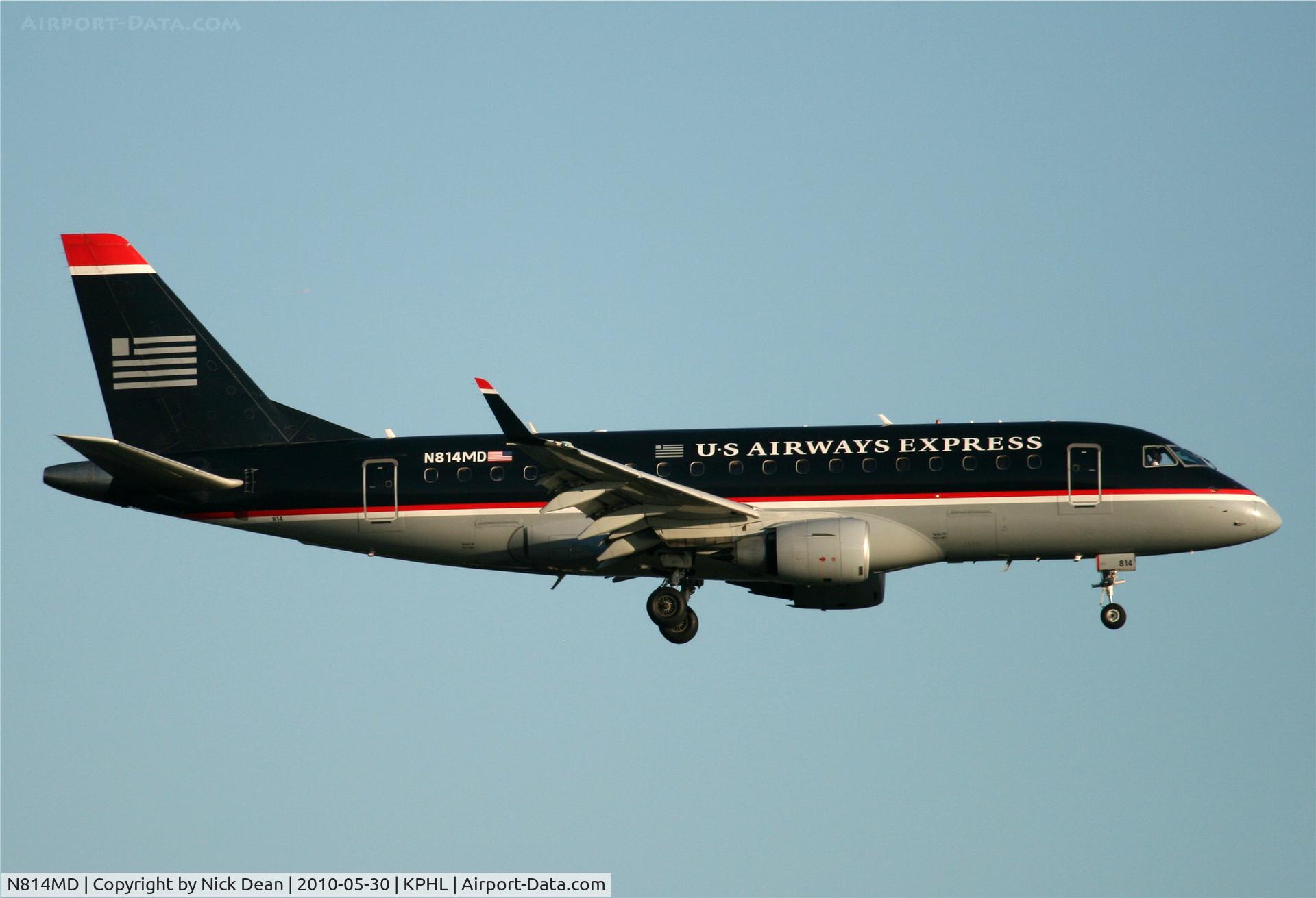 N814MD, 2004 Embraer 170SU (ERJ-170-100SU) C/N 17000033, KPHL