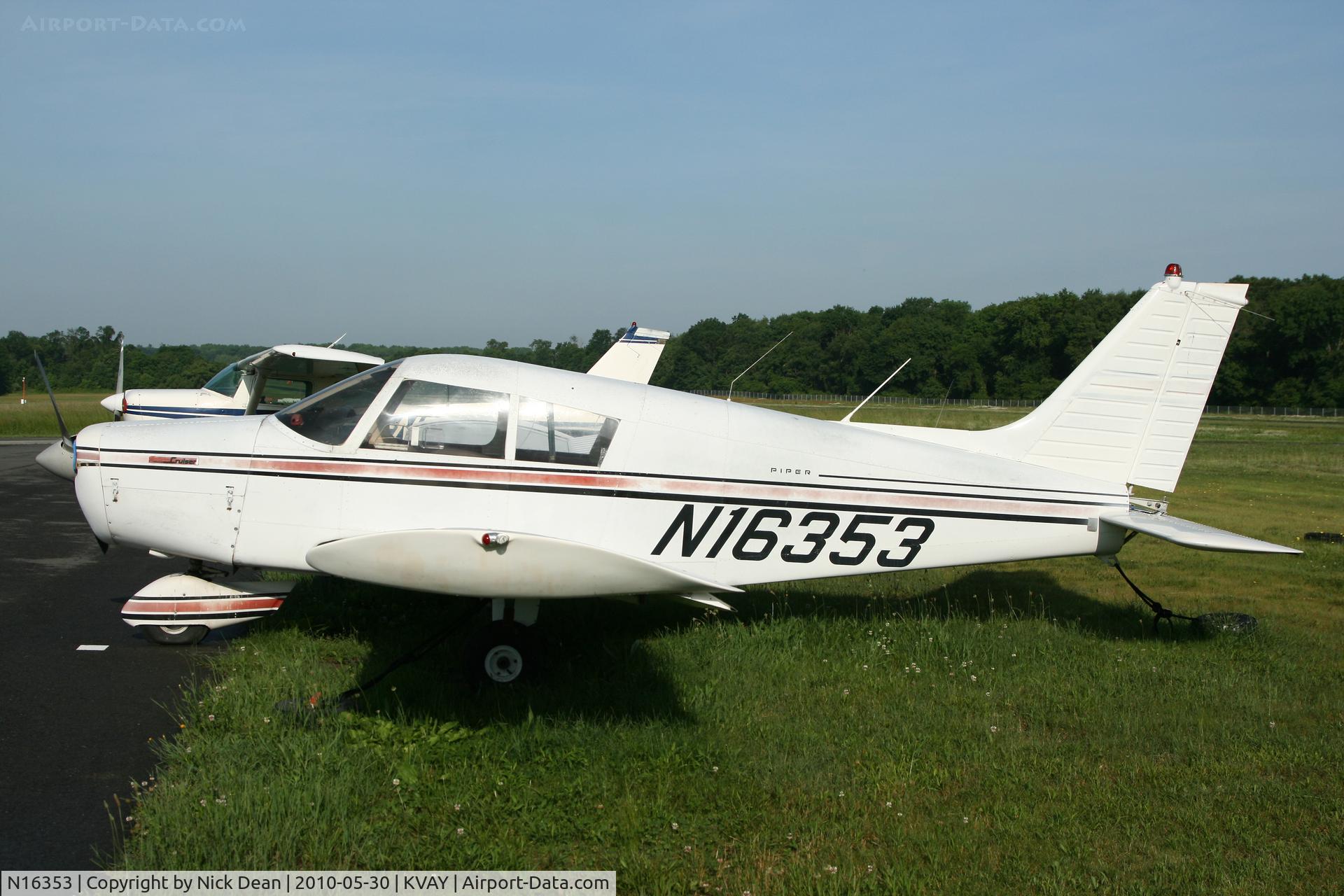 N16353, 1973 Piper PA-28-140 C/N 28-7325251, KVAY