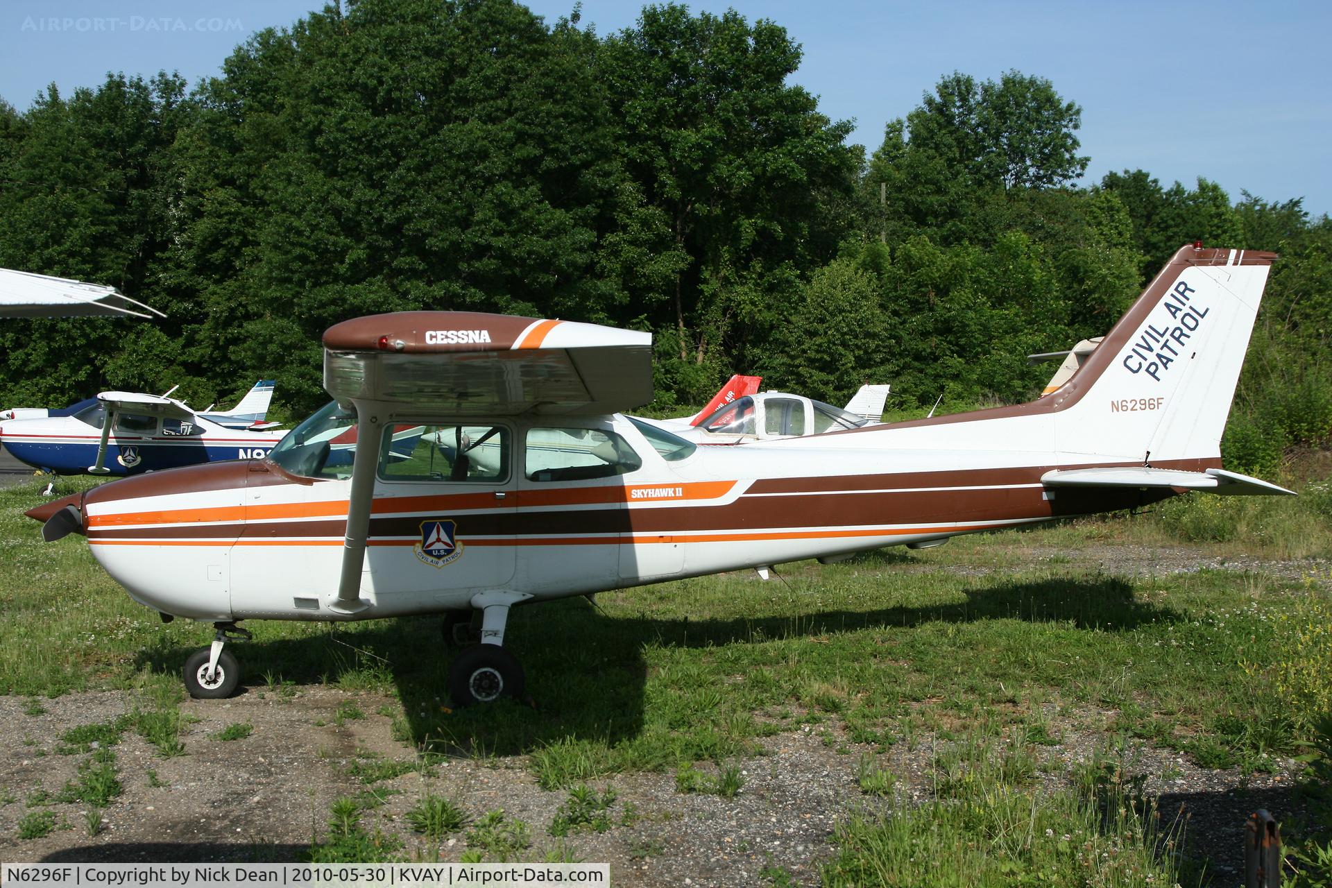 N6296F, 1979 Cessna 172N C/N 17273185, KVAY
