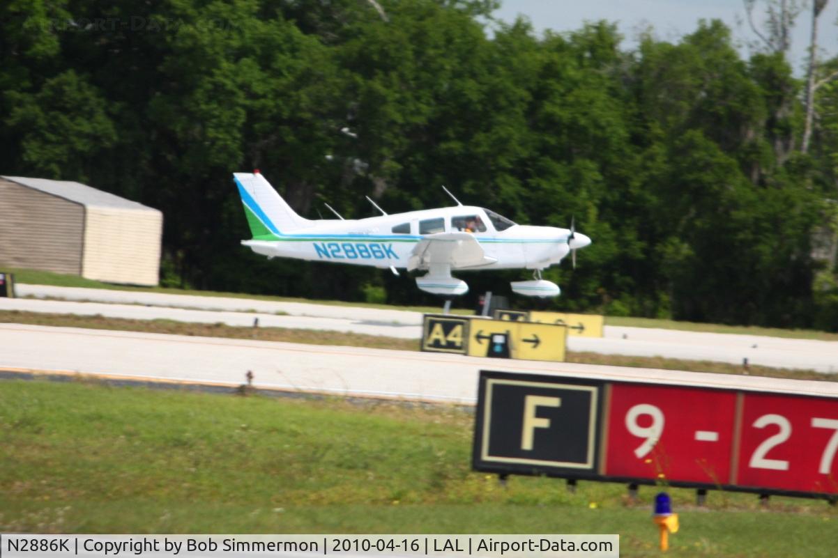N2886K, Piper PA-28-181 Archer C/N 28-7990529, Arriving at Lakeland, Florida during Sun N Fun 2010.