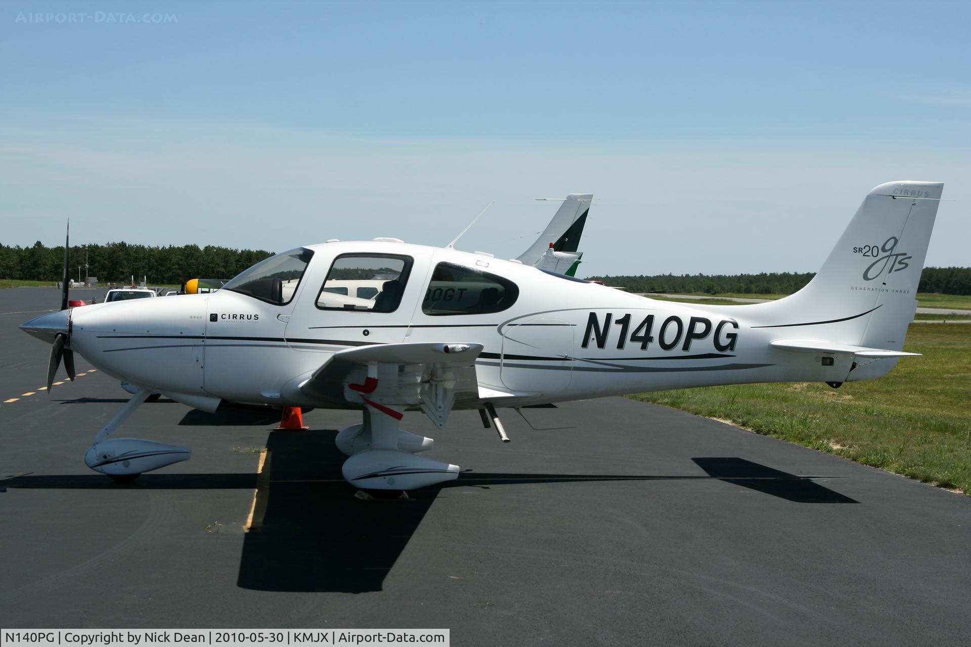 N140PG, 2008 Cirrus SR20 C/N 1920, KMJX