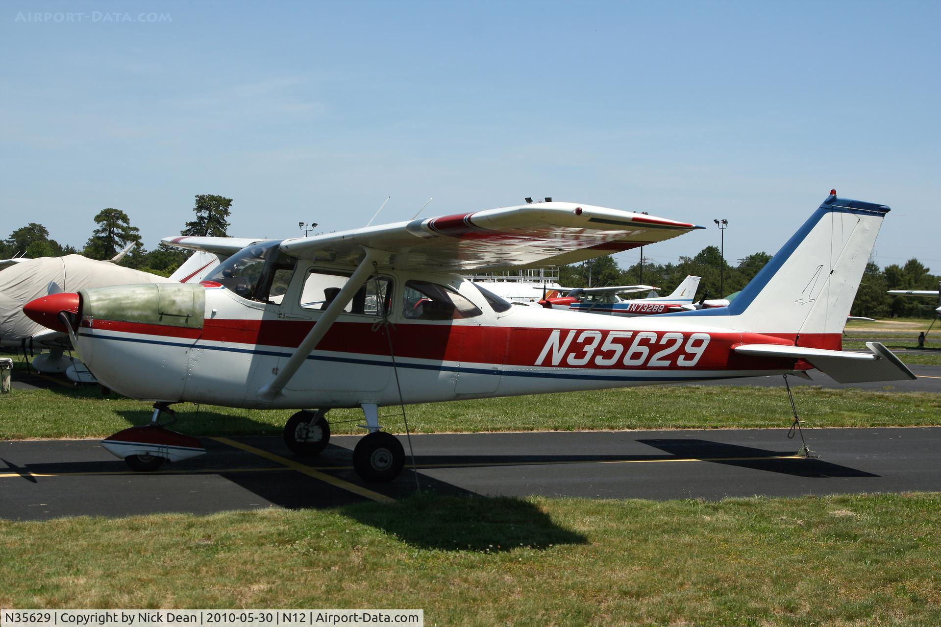 N35629, 1968 Cessna 172I C/N 17256874, N12