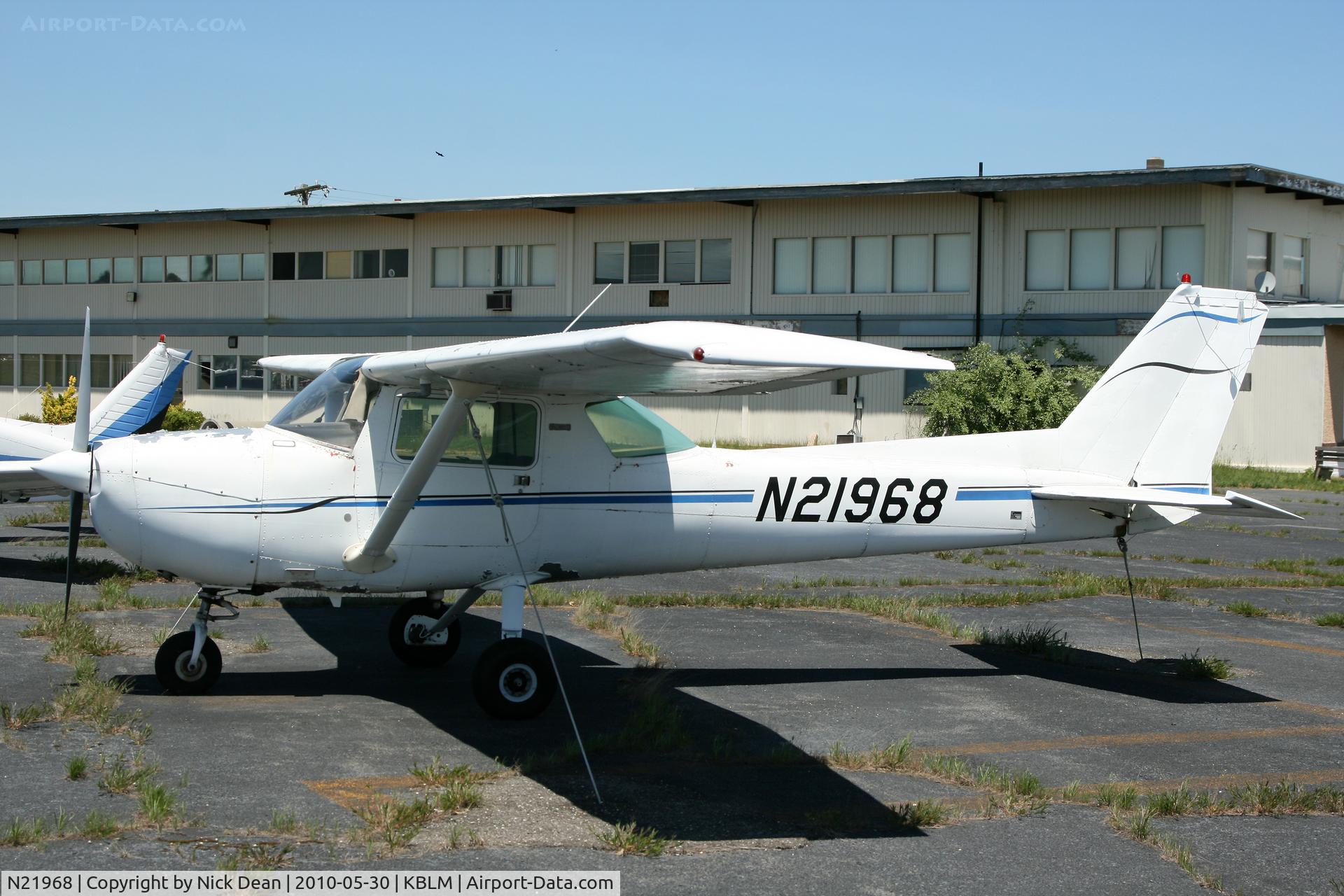 N21968, 1973 Cessna 150L C/N 15074576, KBLM