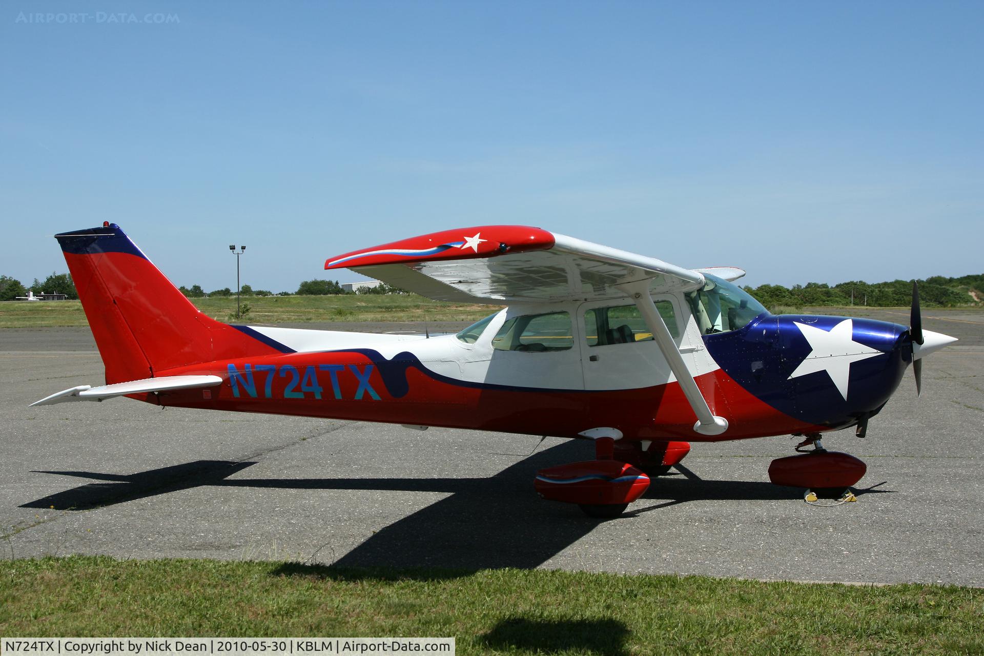 N724TX, 1974 Cessna 172M C/N 17263381, KBLM