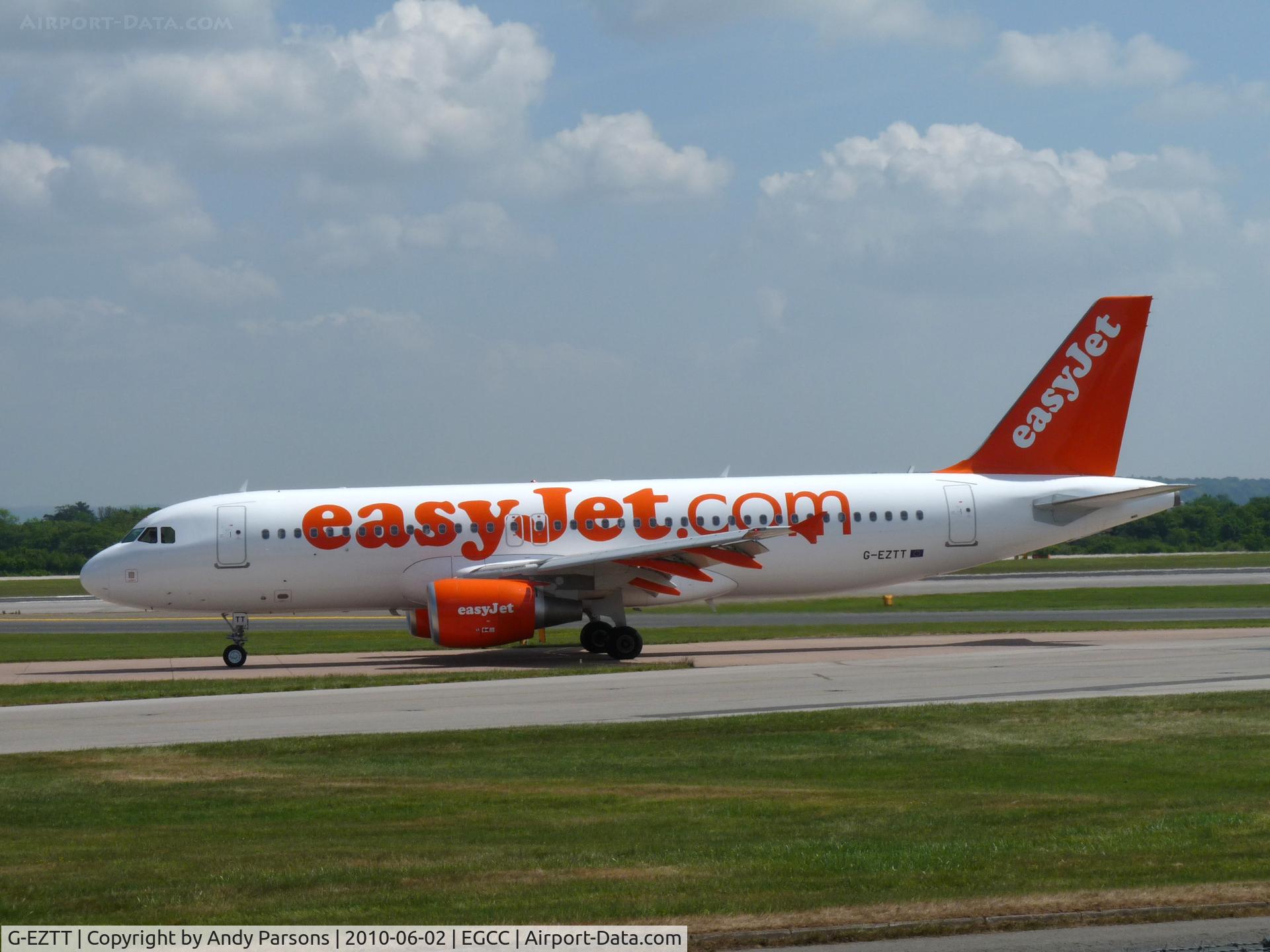 G-EZTT, 2010 Airbus A320-214 C/N 4219, Arriving at Manchester